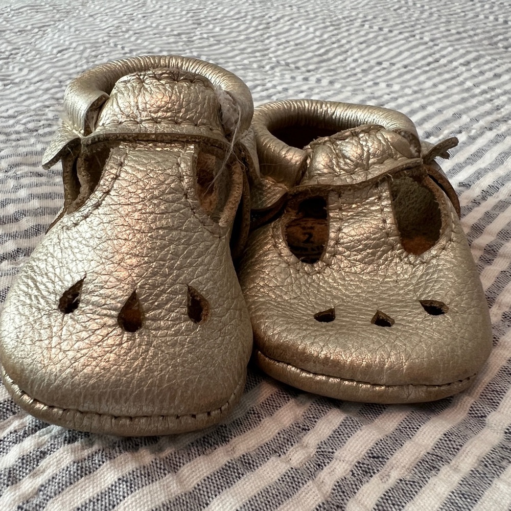 Platinum Mary Jane Baby Shoe